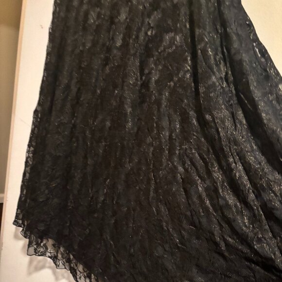 LulaRoe Black Lace Lucy skirt Size: Medium - Picture 3 of 11